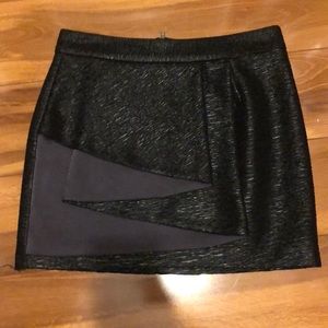 BCBG skirt mini w zipper